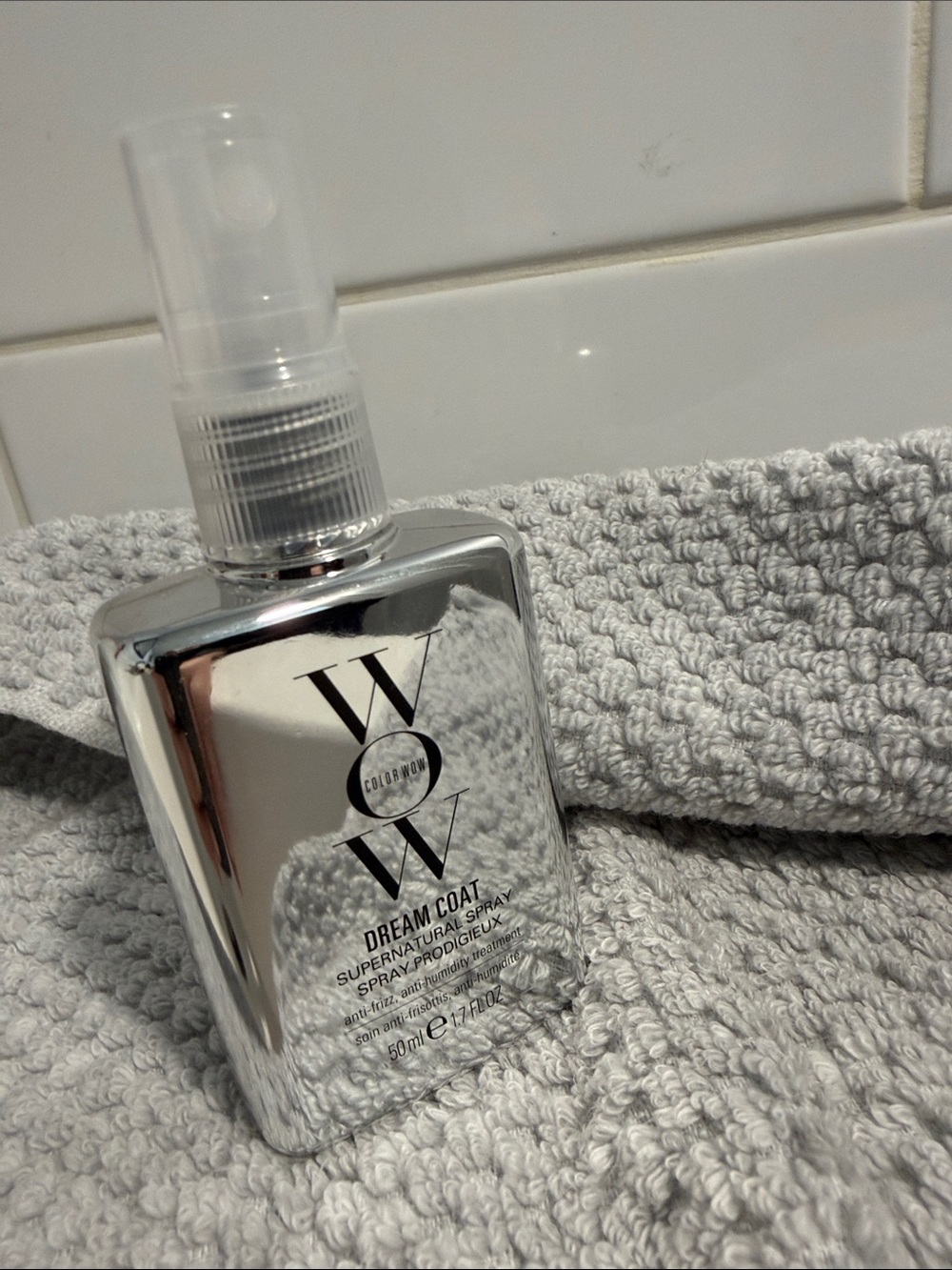 Color WOW Dream Coat Anti-Frizz Spray - Silver Bottle